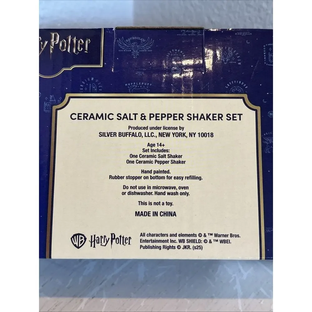 Harry Potter Hogwarts Express & Platform 9 3/4 Ceramic Salt & Pepper Shaker Set